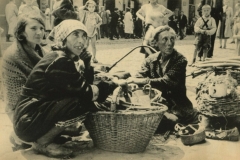 Ghetto di Varsavia - Venditori di strada, 1940