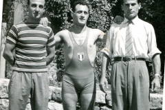 Vito Paparella (primo da destra) con Pietro Lombardi (centro)